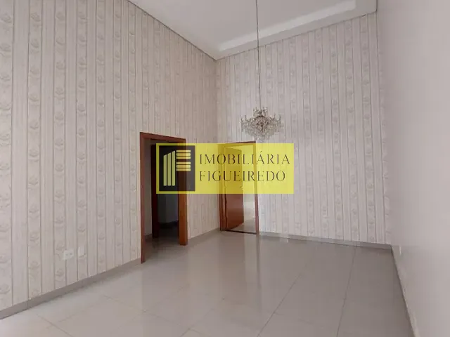 Casa com 200m² 3 quartos e 3 banheiros, à venda, no bairro Chácara Jockey Club (Zona Rural) em São José do Rio Preto