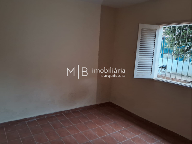 Casa 3 quartos e 1 banheiro, para alugar, no bairro Centro em Cataguases