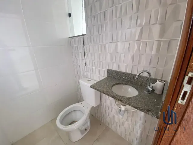 Casa 2 quartos e 2 banheiros, à venda, no bairro Roma em Volta Redonda