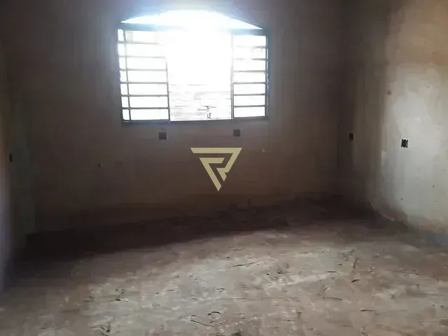 Casa com 378m² 2 quartos e 1 banheiro, à venda, no bairro Parque Residencial Cidade Universitária em Ribeirão Preto