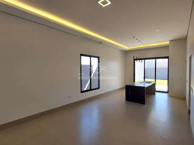Casa 3 quartos e 2 banheiros, à venda, no bairro Jardim Curitiba em Sinop