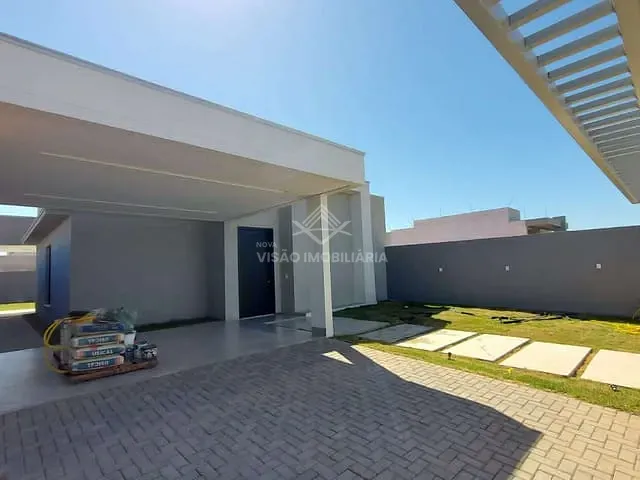 Casa 3 quartos e 2 banheiros, à venda, no bairro Jardim Curitiba em Sinop