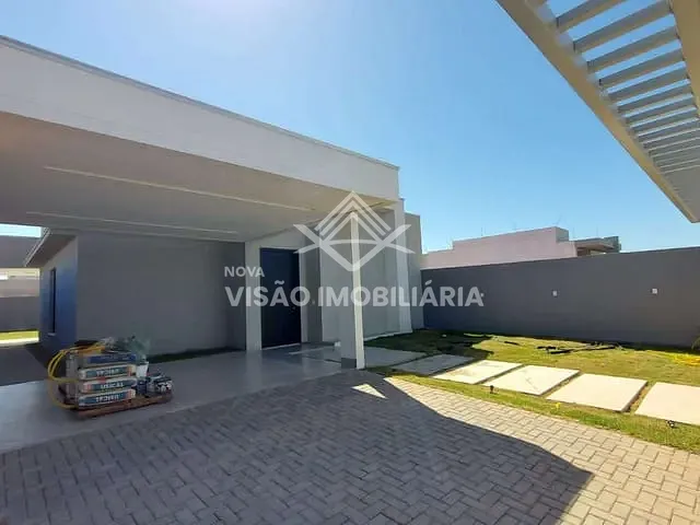Casa 3 quartos e 2 banheiros, à venda, no bairro Jardim Curitiba em Sinop