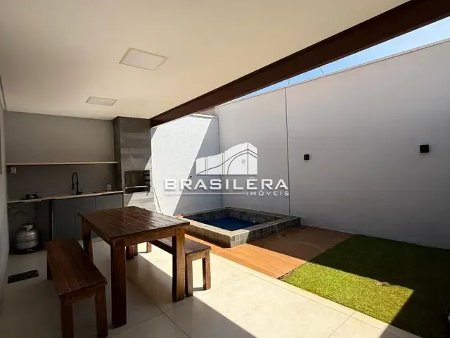 Casa com 181m² 3 quartos e 2 banheiros, à venda, no bairro Anhangüera em Goiânia