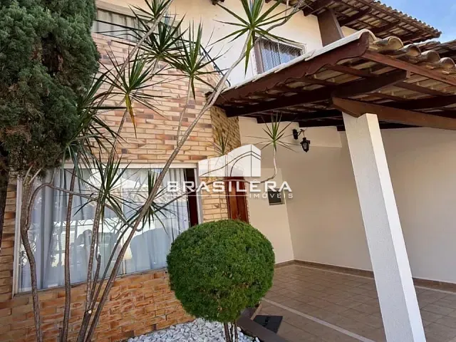 Casa com 181m² 3 quartos e 2 banheiros, à venda, no bairro Anhangüera em Goiânia