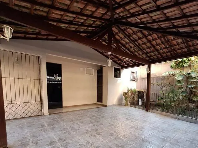 Casa com 456m² 4 quartos e 5 banheiros, à venda, no bairro Centro em Campos dos Goytacazes