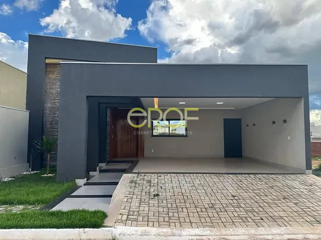 Casa 3 quartos e 2 banheiros, à venda, no bairro Jardim Califórnia em Formosa