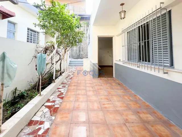 Casa com 334m² 2 quartos e 2 banheiros, para alugar, no bairro Jardim Estádio em Jundiaí