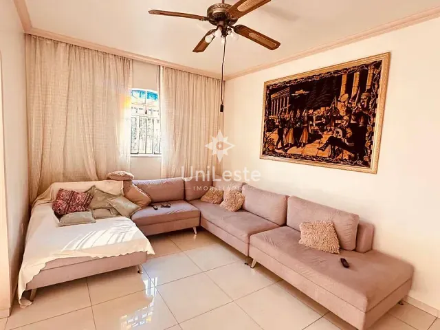 Casa 5 quartos e 5 banheiros, à venda, no bairro Nova Floresta em Belo Horizonte