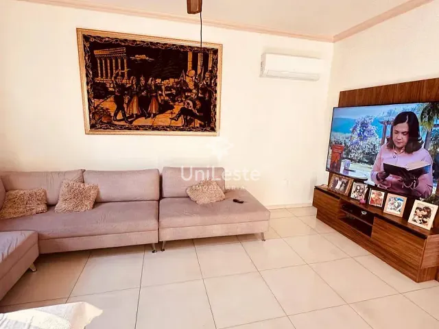 Casa 5 quartos e 5 banheiros, à venda, no bairro Nova Floresta em Belo Horizonte