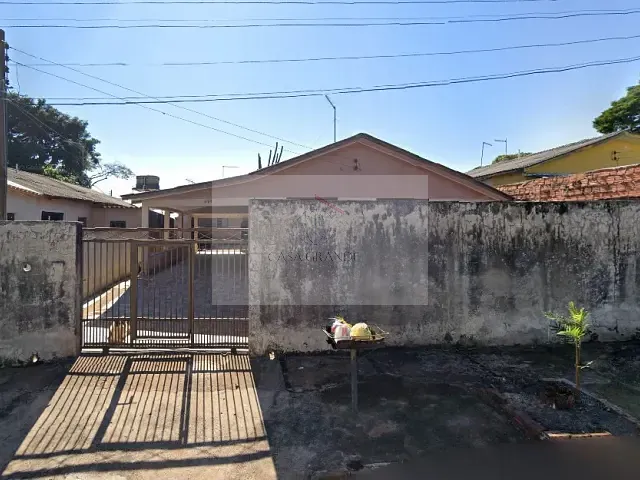 Casa com 298m² 4 quartos e 2 banheiros, à venda, no bairro Jardim Gustavo Giordani em Rolândia