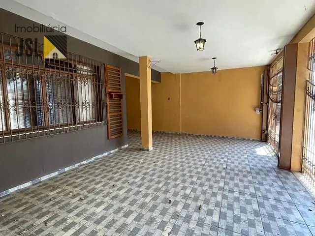 Casa com 282m² 3 quartos e 3 banheiros, à venda ou para alugar, no bairro Vila Resende em Caçapava