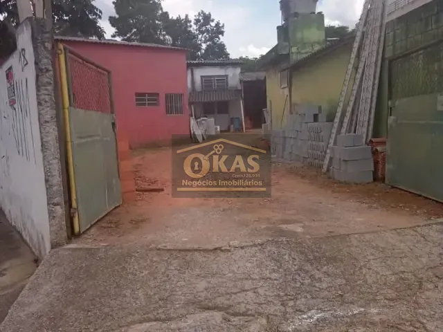 Casa com 540m² 2 quartos e 1 banheiro, à venda, no bairro Parque Santa Rosa em Suzano