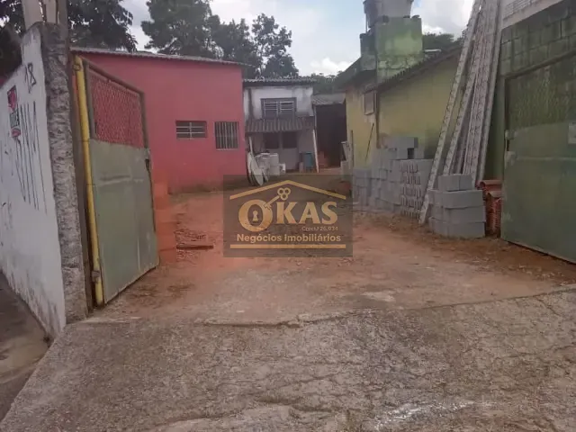 Casa com 540m² 2 quartos e 1 banheiro, à venda, no bairro Parque Santa Rosa em Suzano