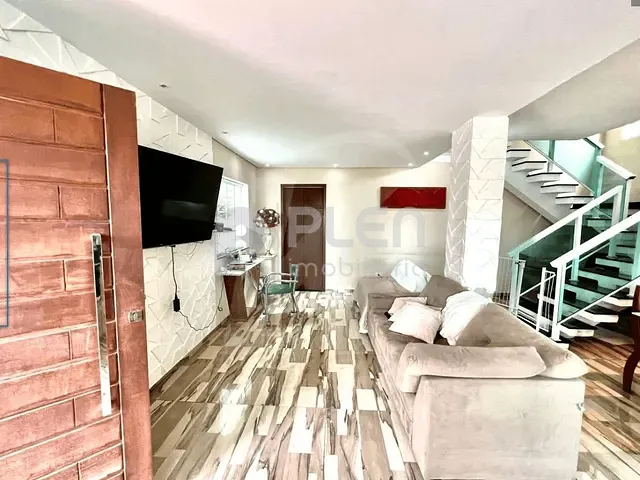 Casa 3 quartos e 5 banheiros, à venda, no bairro Jardim Leonor Mendes de Barros em São Paulo
