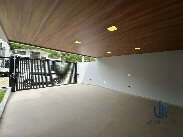 Casa 2 quartos e 3 banheiros, à venda, no bairro Jardim Normandia em Volta Redonda