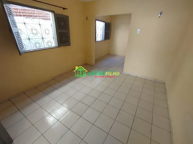 Casa com 180m² 2 quartos e 1 banheiro, para alugar, no bairro Macaúba em Teresina
