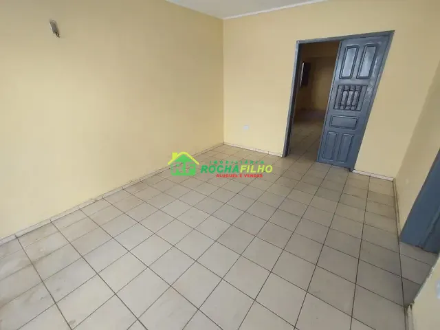 Casa com 180m² 2 quartos e 1 banheiro, para alugar, no bairro Macaúba em Teresina