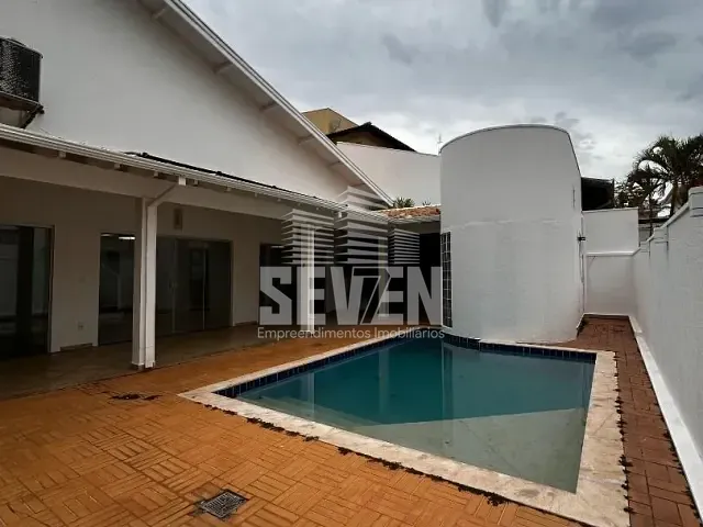 Casa com 464m² 3 quartos e 4 banheiros, à venda, no bairro Vila Aviaçao em Bauru