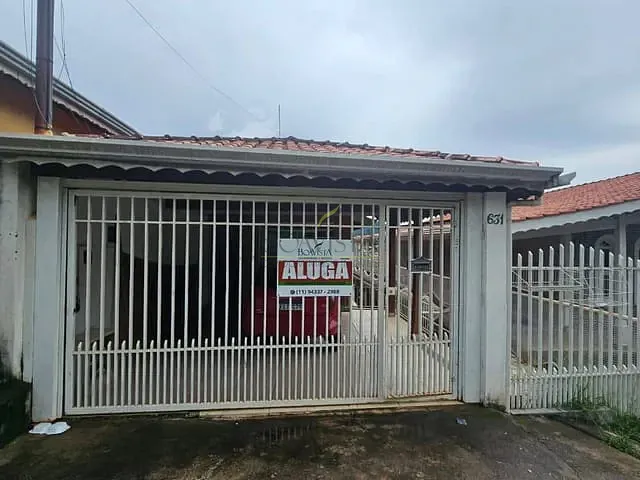 Casa 2 quartos e 1 banheiro, para alugar, no bairro Centro em Piracaia