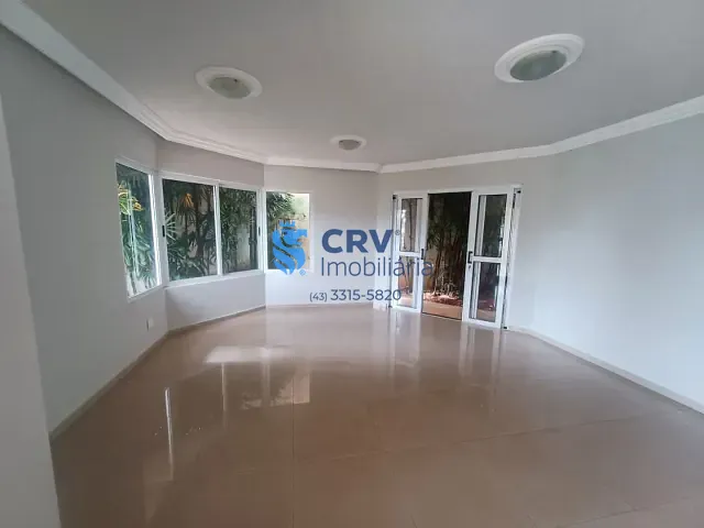 Casa com 500m² 4 quartos e 7 banheiros, para alugar, no bairro Bela Suiça em Londrina