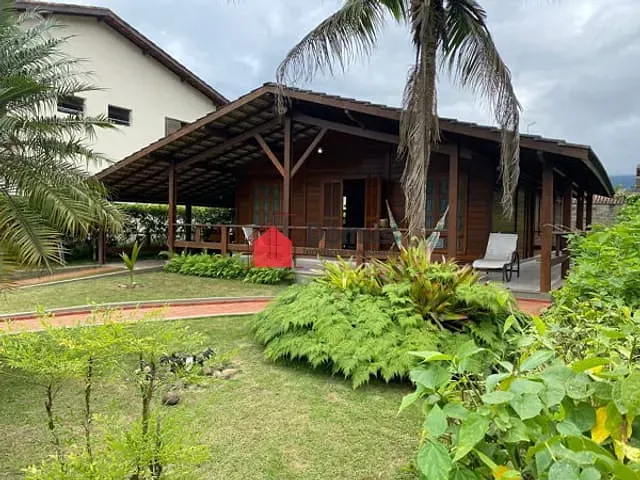 Casa com 450m², à venda, no bairro Horto em Ubatuba