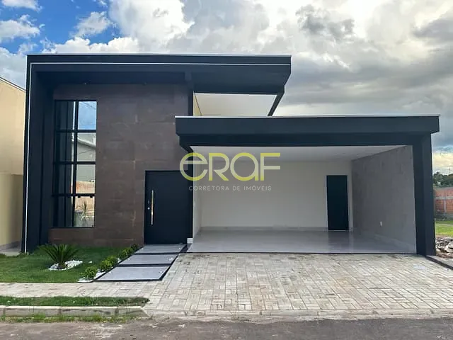 Casa 3 quartos e 2 banheiros, à venda, no bairro Jardim Califórnia em Formosa
