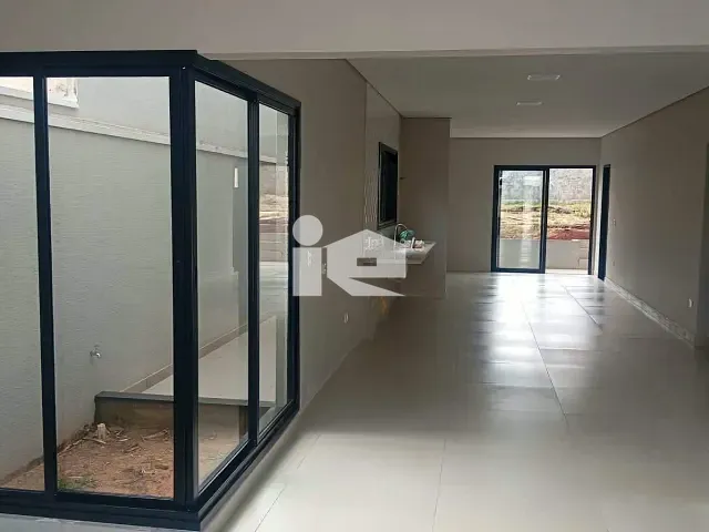 Casa 3 quartos e 3 banheiros, à venda, no bairro Jardim Santa Mônica em Rolândia