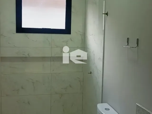 Casa 3 quartos e 3 banheiros, à venda, no bairro Jardim Santa Mônica em Rolândia