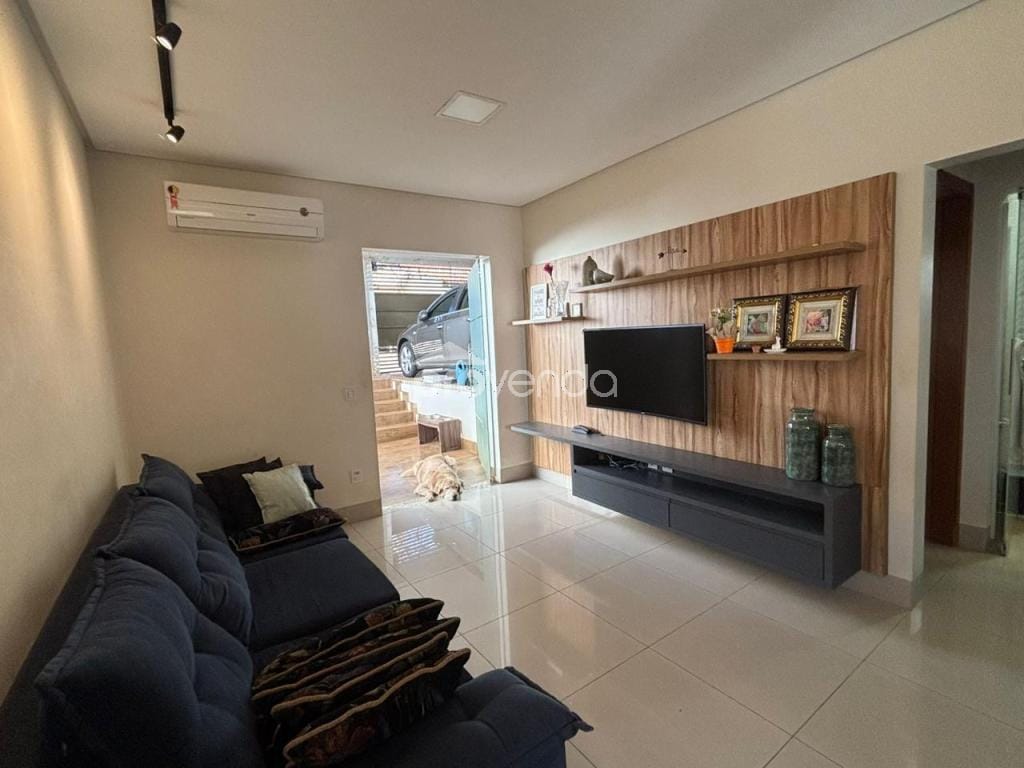 Casa, 2 quartos, 150 m² - Foto 1