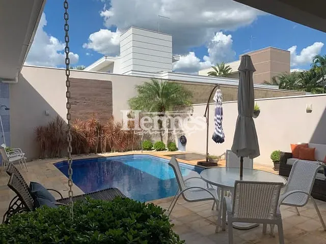 Casa com 468m² 6 quartos e 6 banheiros, à venda, no bairro Jardim Ypê em Paulínia