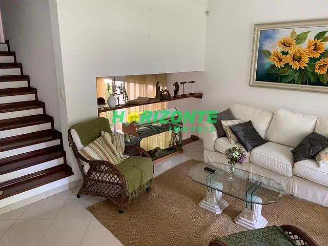 Casa com 373m² 4 quartos e 3 banheiros, à venda, no bairro Jardim Esplanada em São José dos Campos