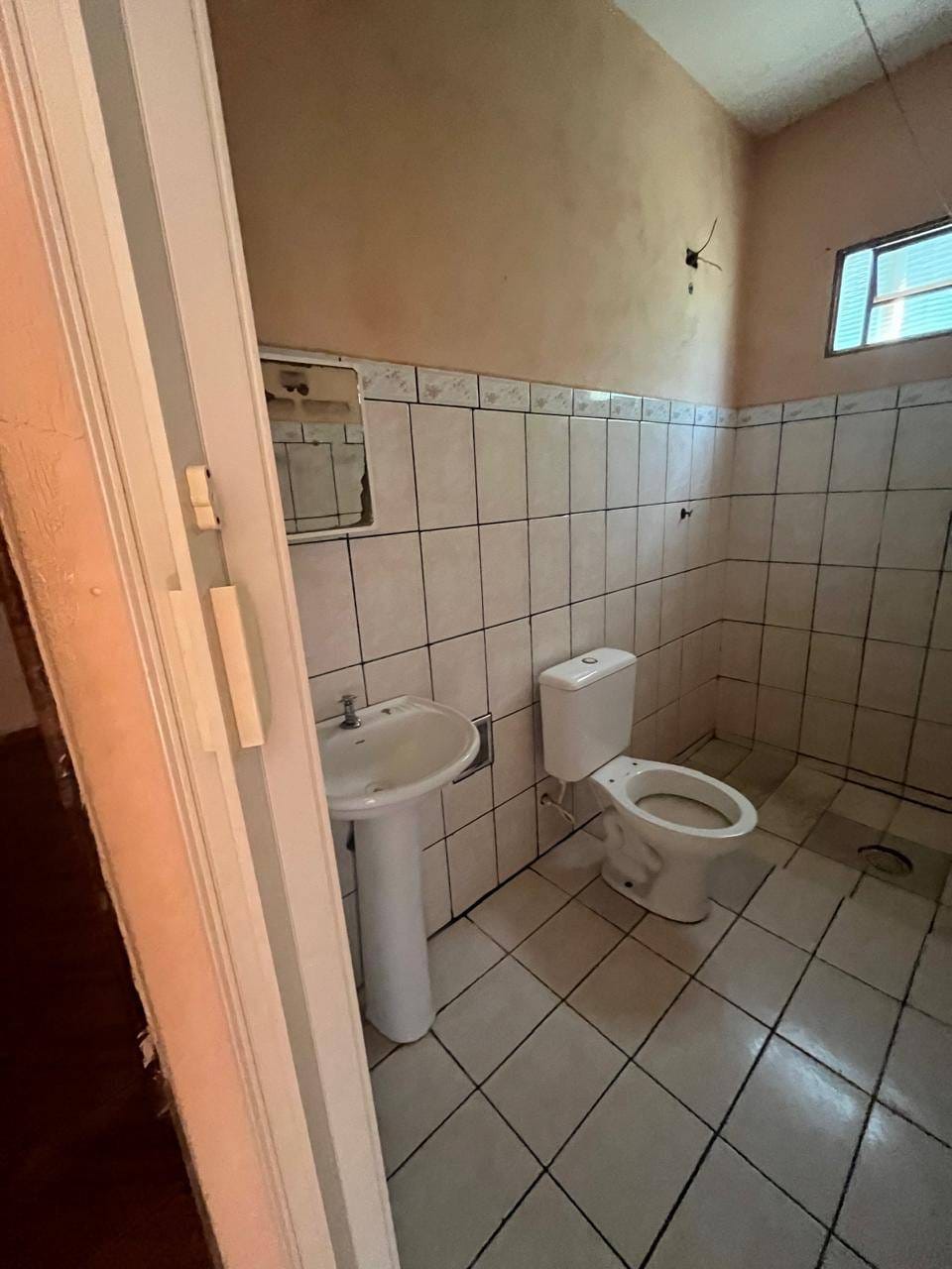 Casa para alugar com 1 quarto, 50m² - Foto 6