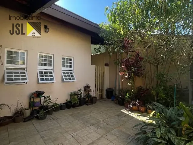 Casa com 278m² 3 quartos e 4 banheiros, à venda, no bairro Borda da Mata em Caçapava