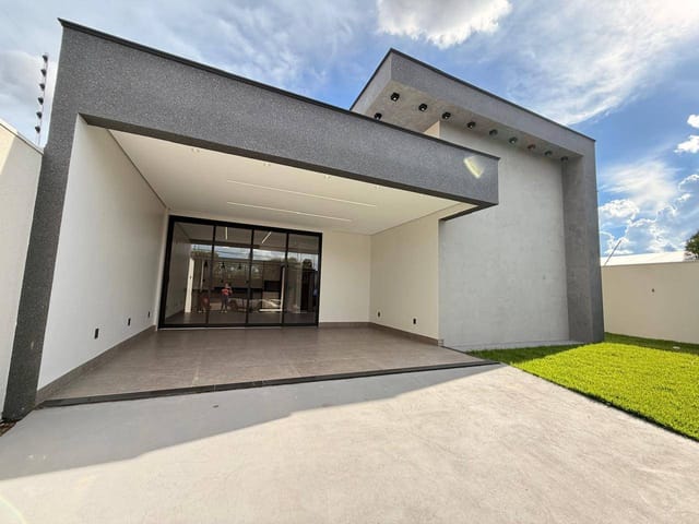 Casa com 225m² 3 quartos e 1 banheiro, à venda, no bairro Jardim Primaveras em Sinop