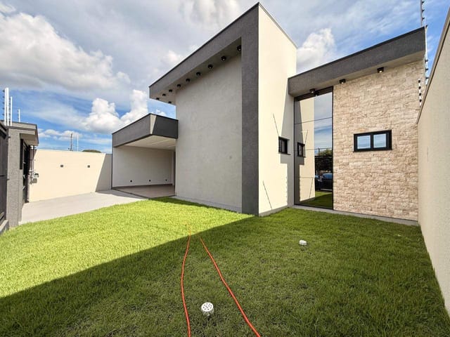 Casa com 225m² 3 quartos e 1 banheiro, à venda, no bairro Jardim Primaveras em Sinop