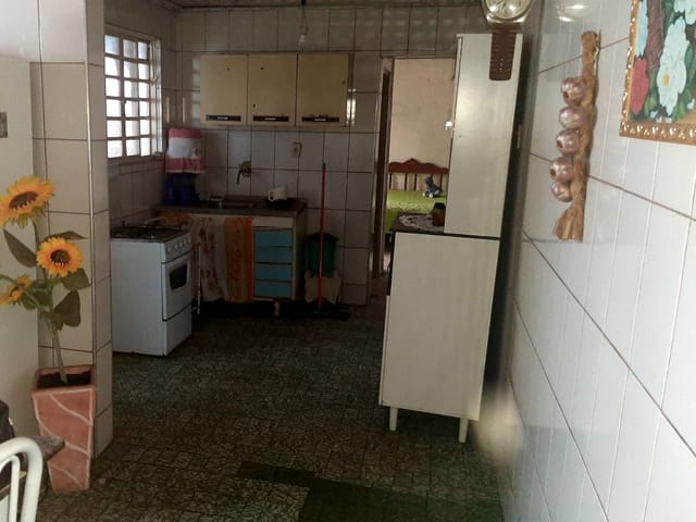 Casa com 163m² 2 quartos e 1 banheiro, à venda, no bairro Centro em Aparecida