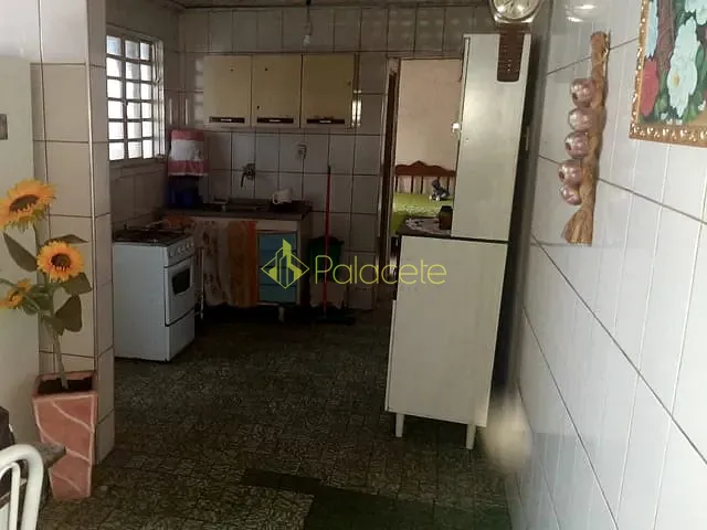 Casa com 163m² 2 quartos e 1 banheiro, à venda, no bairro Centro em Aparecida