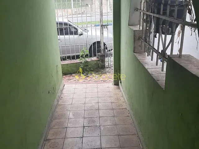 Casa com 163m² 2 quartos e 1 banheiro, à venda, no bairro Centro em Aparecida