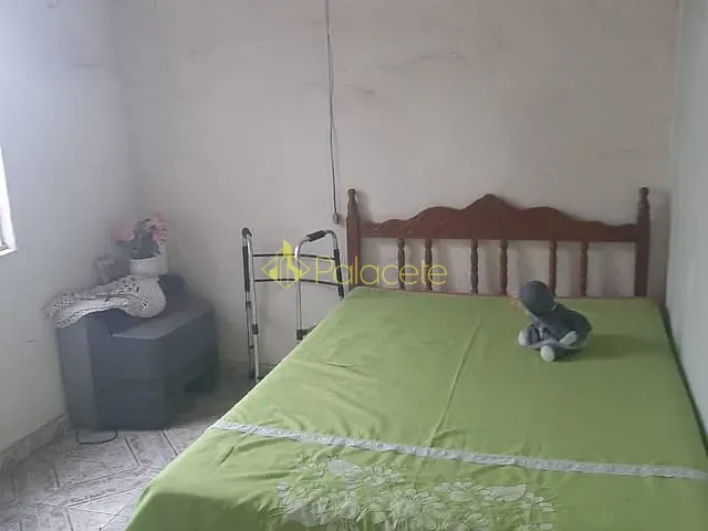 Casa com 163m² 2 quartos e 1 banheiro, à venda, no bairro Centro em Aparecida