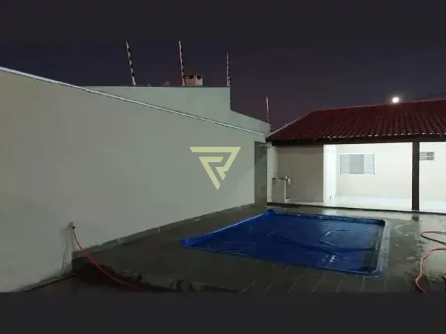 Casa com 200m² 1 quarto e 3 banheiros, à venda, no bairro Jardim Santa Cecília em Ribeirão Preto