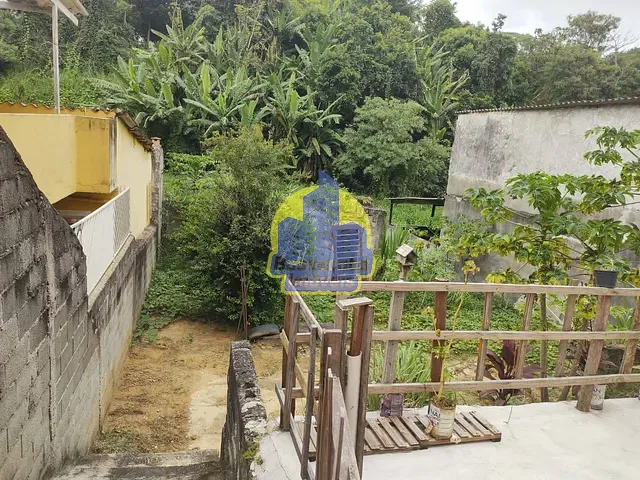 Casa com 300m² 2 quartos e 1 banheiro, à venda, no bairro Umuarama em Osasco