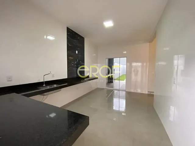 Casa 3 quartos e 3 banheiros, à venda, no bairro Jardim das Américas em Formosa