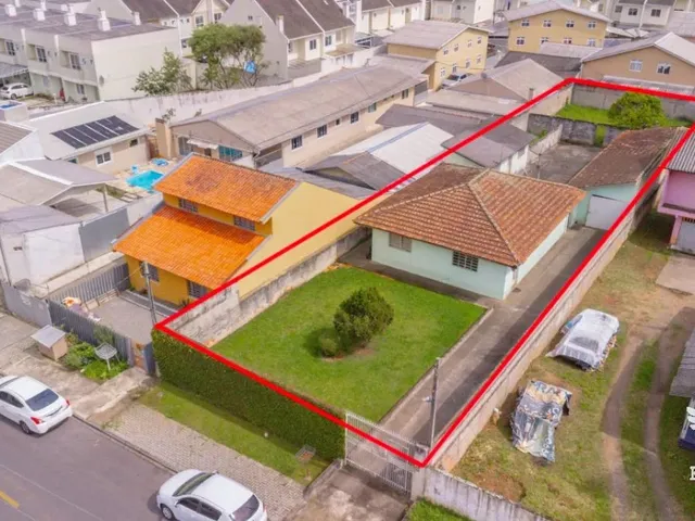 Casa com 708m² 3 quartos e 1 banheiro, à venda, no bairro Uberaba em Curitiba