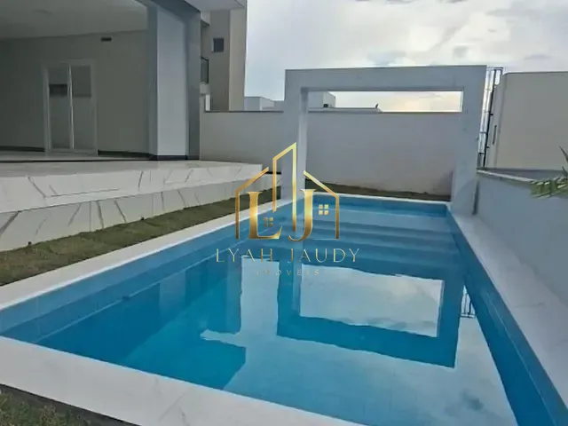 Casa com 324m² 4 quartos e 5 banheiros, à venda, no bairro Condomínio Belvedere em Cuiabá