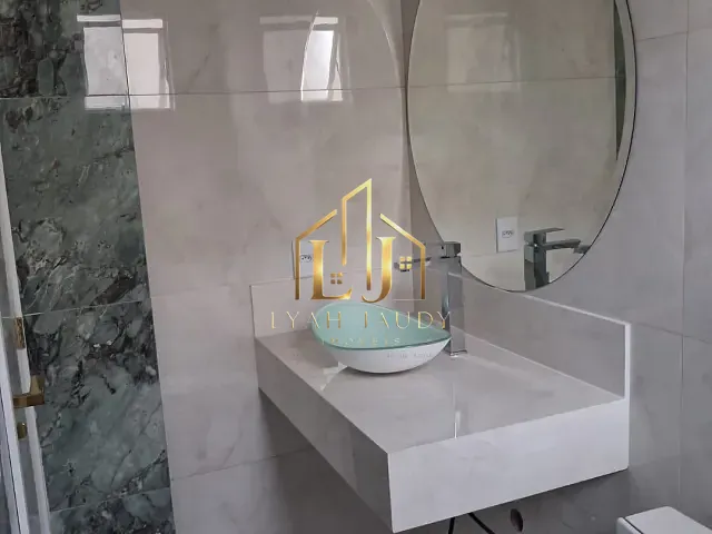 Casa com 324m² 4 quartos e 5 banheiros, à venda, no bairro Condomínio Belvedere em Cuiabá