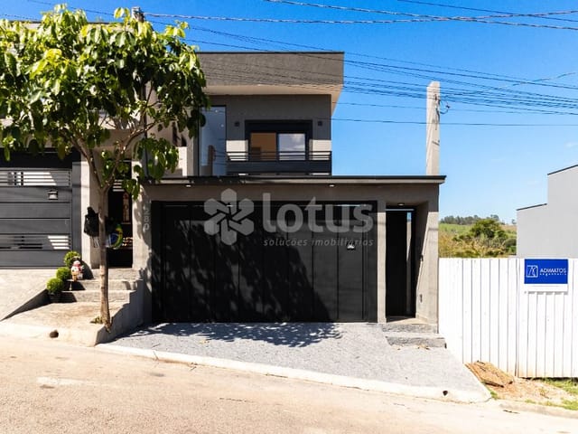 Casa com 164m² 3 quartos e 3 banheiros, à venda, no bairro Nova Jaguari em Santana de Parnaíba