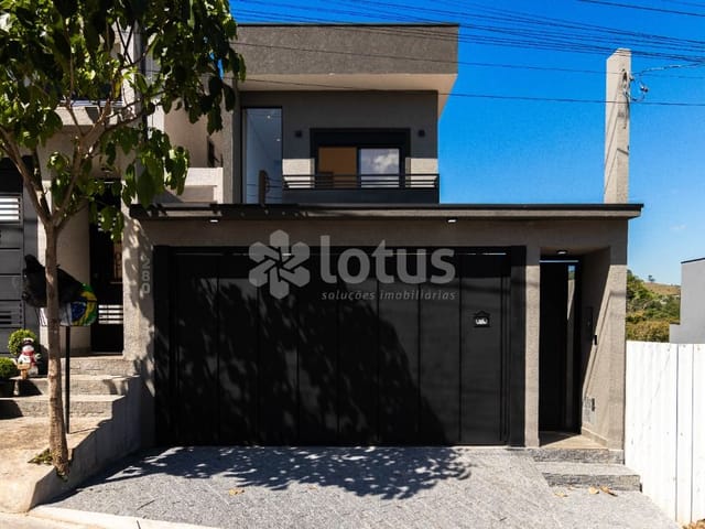 Casa com 164m² 3 quartos e 3 banheiros, à venda, no bairro Nova Jaguari em Santana de Parnaíba