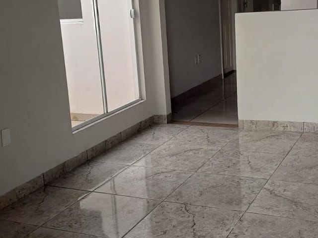 Casa com 260m² 2 quartos e 1 banheiro, à venda, no bairro Jardim das Violetas em Sinop