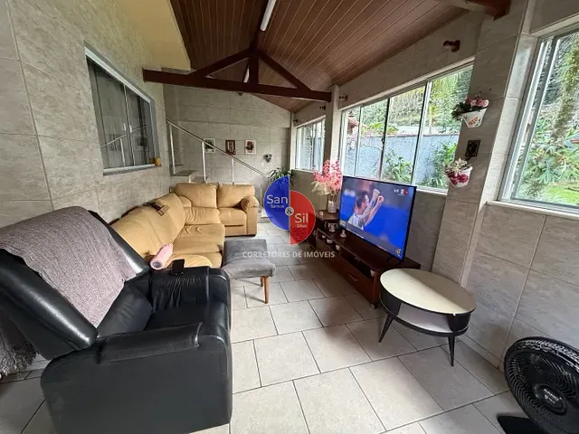 Casa 4 quartos e 3 banheiros, à venda, no bairro Caneca Fina em Guapimirim